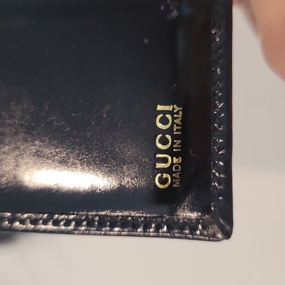 Authentic Gucci patent wallet - Picture 9 of 12
